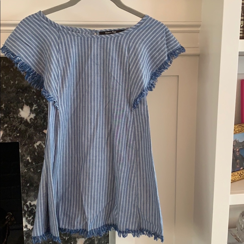 Blue and white top